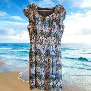 Signature Collection large short sleeve lined lightweight dress. fall/winter